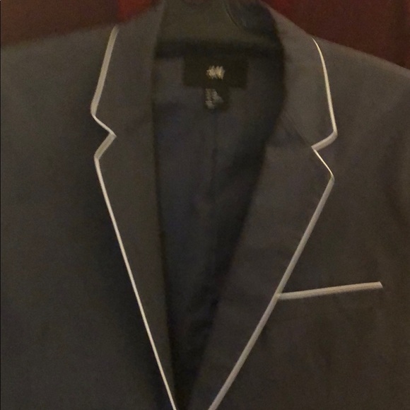H and M Dinner jacket - Picture 3 of 4